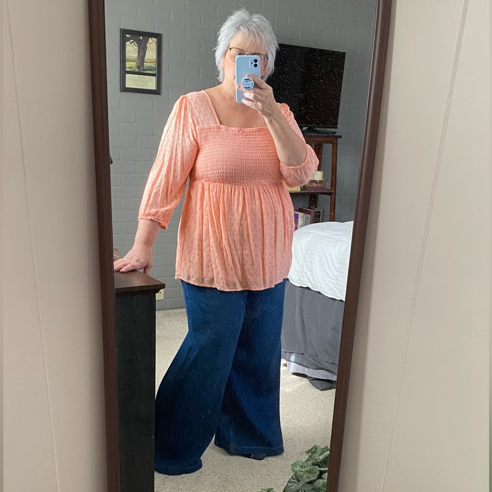 TORRID RUCHED EYELET TOP - 2X (2) - Picture 8 of 14